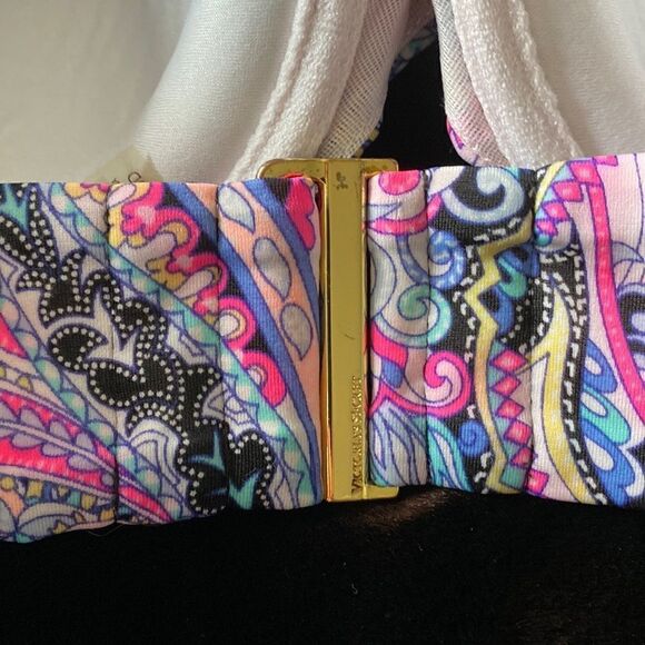 Victoria Secrets Bikini/Swim Top - Picture 4 of 8